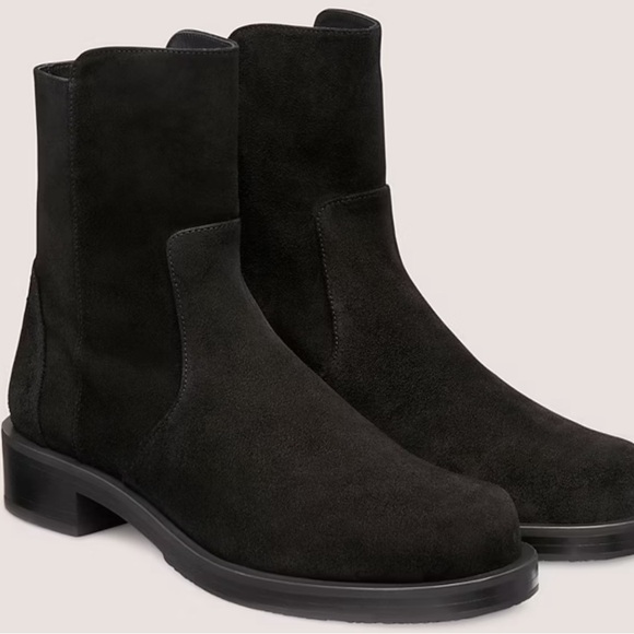 Stuart Weitzman Shoes - STUART WEITZMAN 5050 BOLD ZIP BOOTIES SIZE 9.5